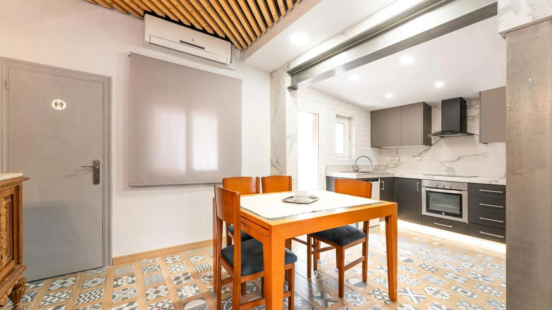 Semesterbostad La Sagrera House Villa Barcelona